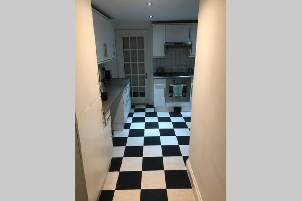 2 Bed Lovely Garden Flat Nr Wandsworth Common London Luaran gambar